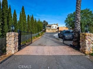2913 Harris Dr, Vista, CA 92084