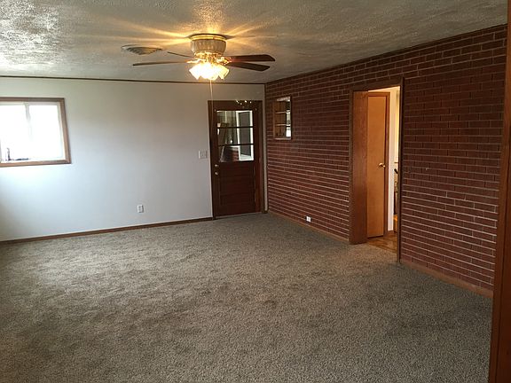 Fam Room looking @ back door