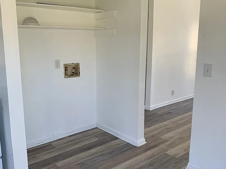 2828 Vista Ln — Photo 1