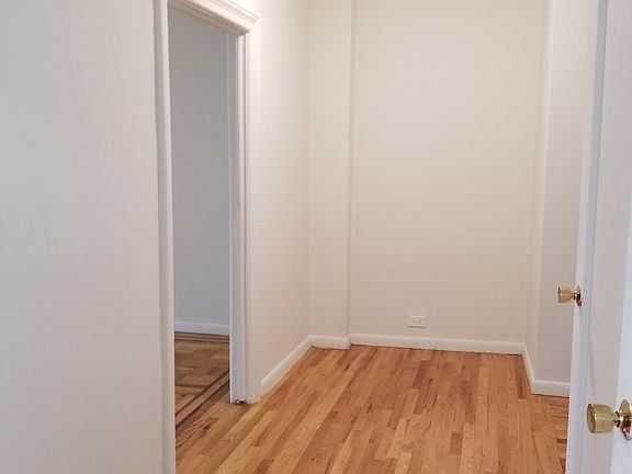 2nd image of 3205 Holland Ave #2