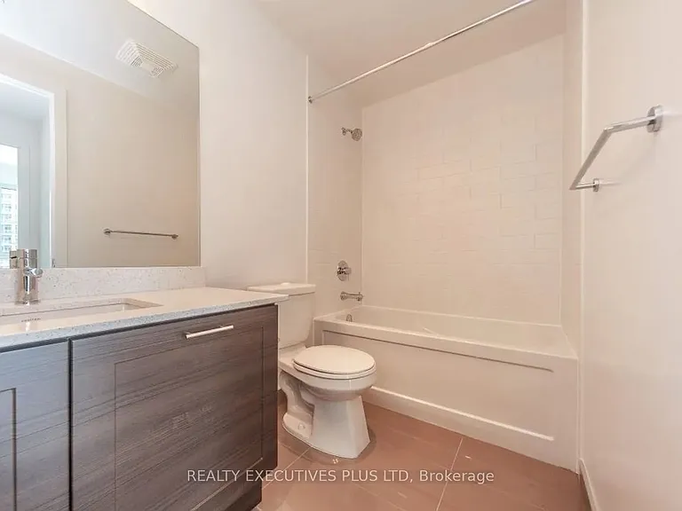 50 Bruyeres Mews #518 — Photo 11