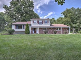 153 Woodcrest Dr, Freehold, NJ 07728