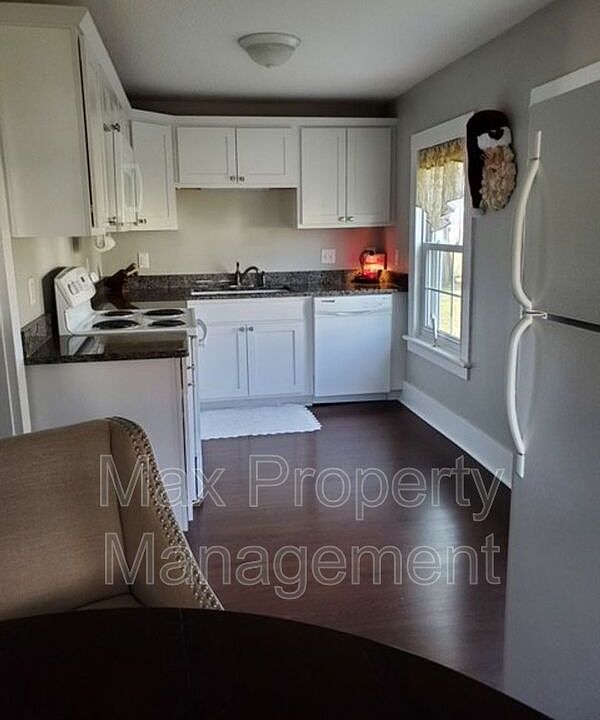 1st image of 4395 NW 118th Ave