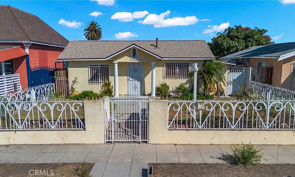 1st image of 8810 Menlo Ave