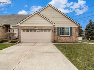 191 Carson Dr #169, Westland, MI 48185