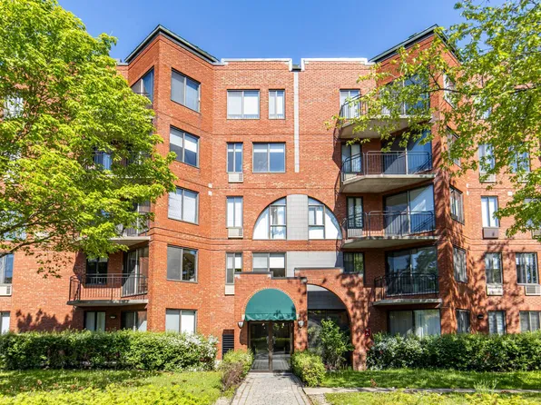 8708 Avenue Andra Grasset #107, Montreal, QC H2M 2L4