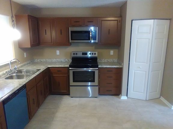 2nd image of 3807 Kennings Dr