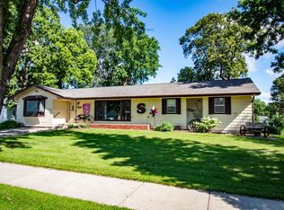 206 W Summit St, Battle Lake, MN 56515