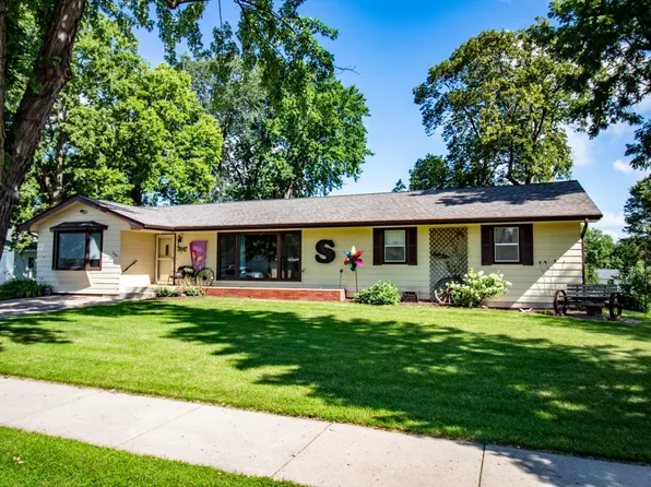 206 W Summit St, Battle Lake, MN 56515