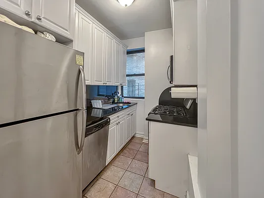 Rented by Douglas Elliman | media 10