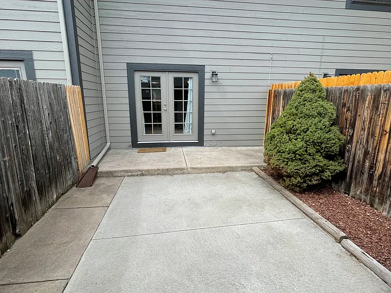 1331 Birch St #7 — Photo 16