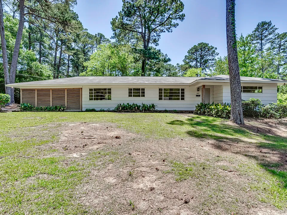 2051 Meadowbrook Rd
