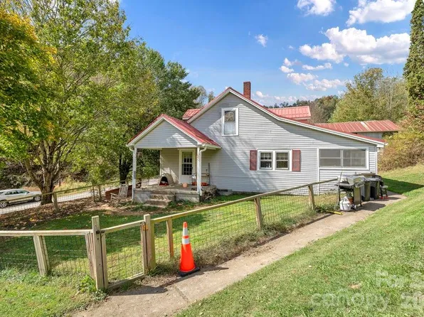 1068 Laurel Branch Rd, Vilas, NC 28692