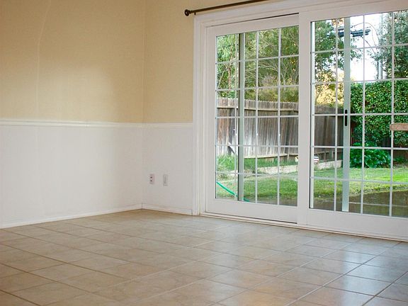 3rd image of 9104 Starina Way