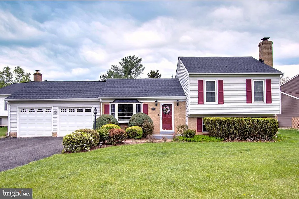 10200 McKean Ct photo 1