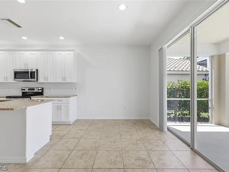 2639 Bellingham Ct — Photo 15