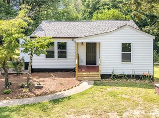 5582 Davis Rd, Walkertown, NC 27051
