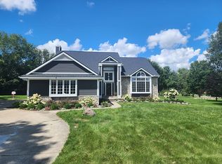 2653 Timber Lane Dr, Flushing, MI 48433