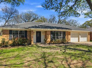 4205 W Pleasant Forest St, Arlington, TX 76015
