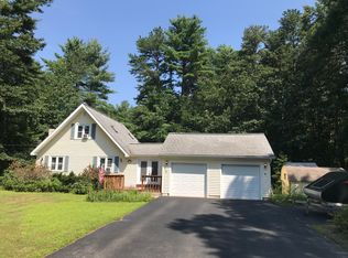 28 Peggy Ann Rd, Queensbury, NY 12804