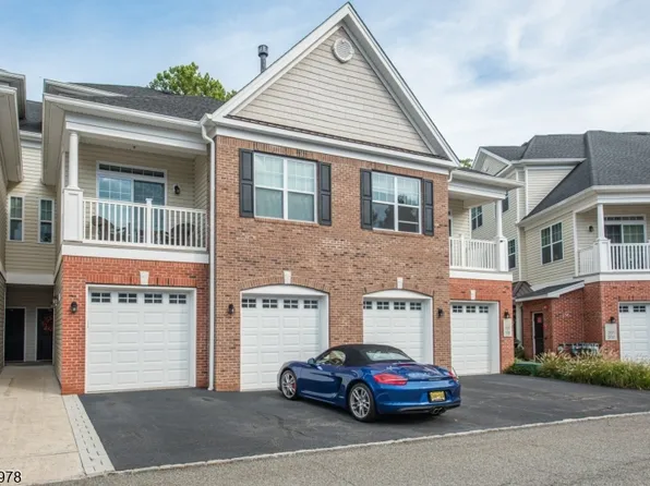 106 Autumn Ct, Little Falls Twp., NJ 07424