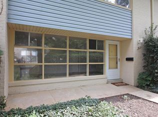 7813 Winona Ct, Annandale, VA 22003