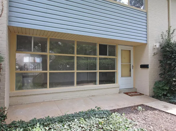 7813 Winona Ct, Annandale, VA 22003