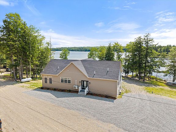 3rd image of 77 Green Lake Camping Way
