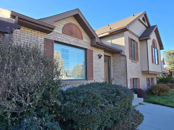 10248 S Buttercup Dr E, Sandy, UT 84092