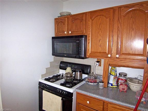 3rd image of 1017 Dickel Ave