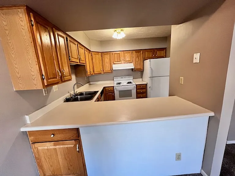 Plaza 93 Apartments — Photo 168