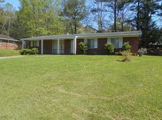 104 Azalea Ln, Vicksburg, MS 39180