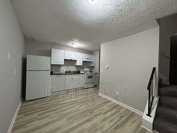 2nd image of 2765 Wedge St