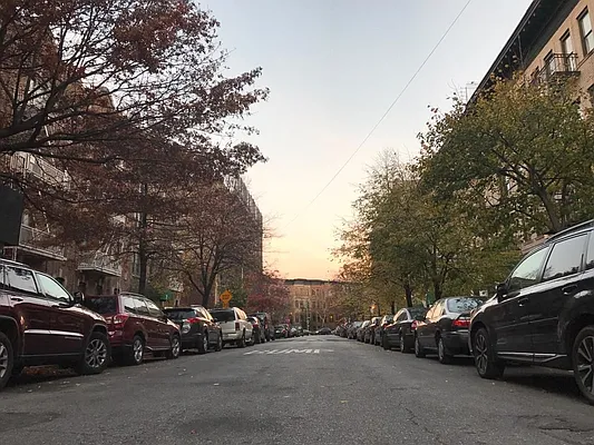 Rented by Move NYC Real Estate LLC | media 17