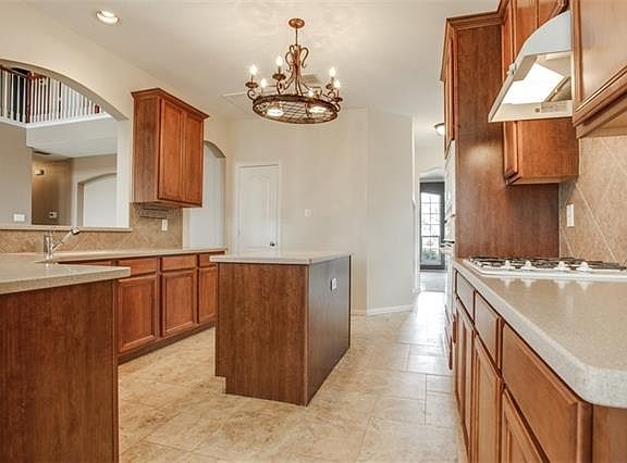 5th image of 3728 Sevenoaks Dr