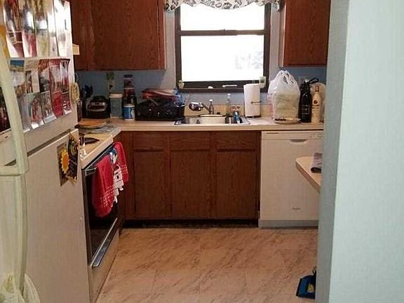5th image of 584 Anderson Ave APT 3A