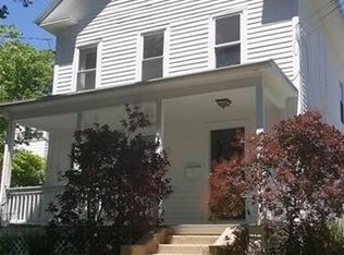 62 Taylor St FLOOR 1, Amherst, MA 01002