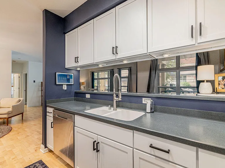 1915 N Water St #108 — Photo 6
