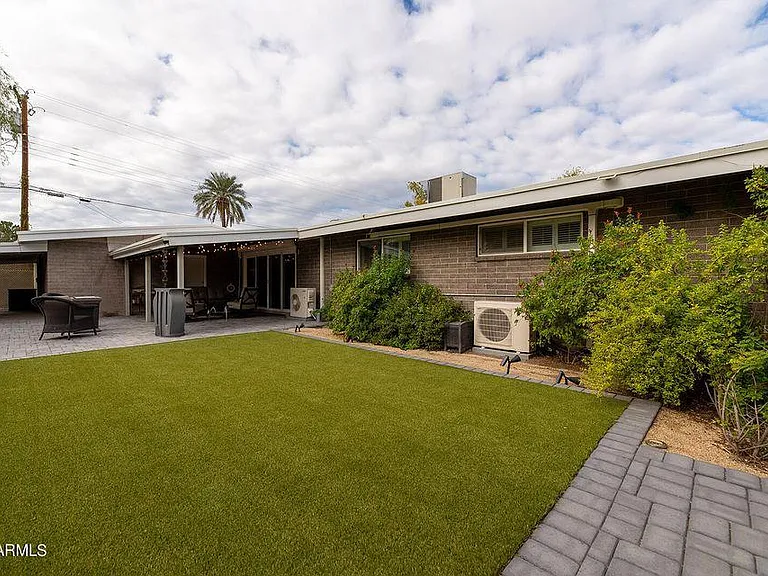 407 E Aepli Dr — Photo 26
