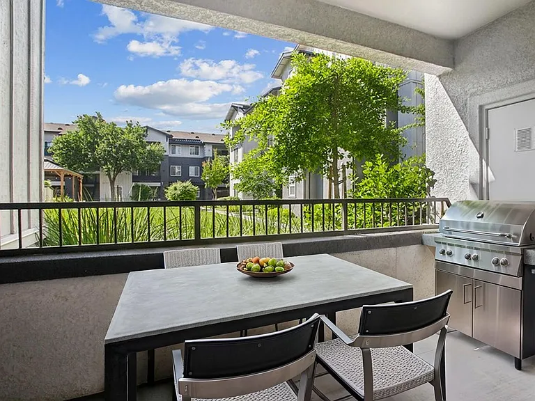 Waterstone Apartments — Photo 8