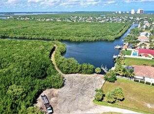 Queens Rd, Fort Pierce, FL 34949