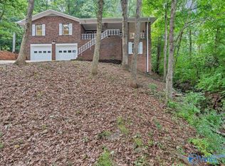 2402 Polk Dr NE, Huntsville, AL 35801