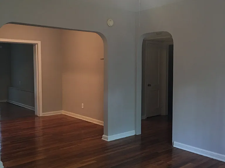 935 Delores Dr — Photo 5