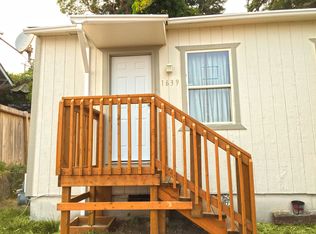1639 Charleston Beach Rd W, Bainbridge Island, WA 98312