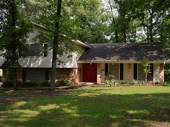 1st image of 8422 Fairway Dr