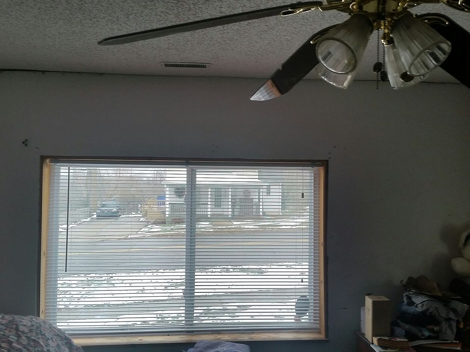 2nd image of 220 Terrace St