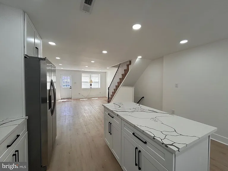 8033 Williams Ave — Photo 10
