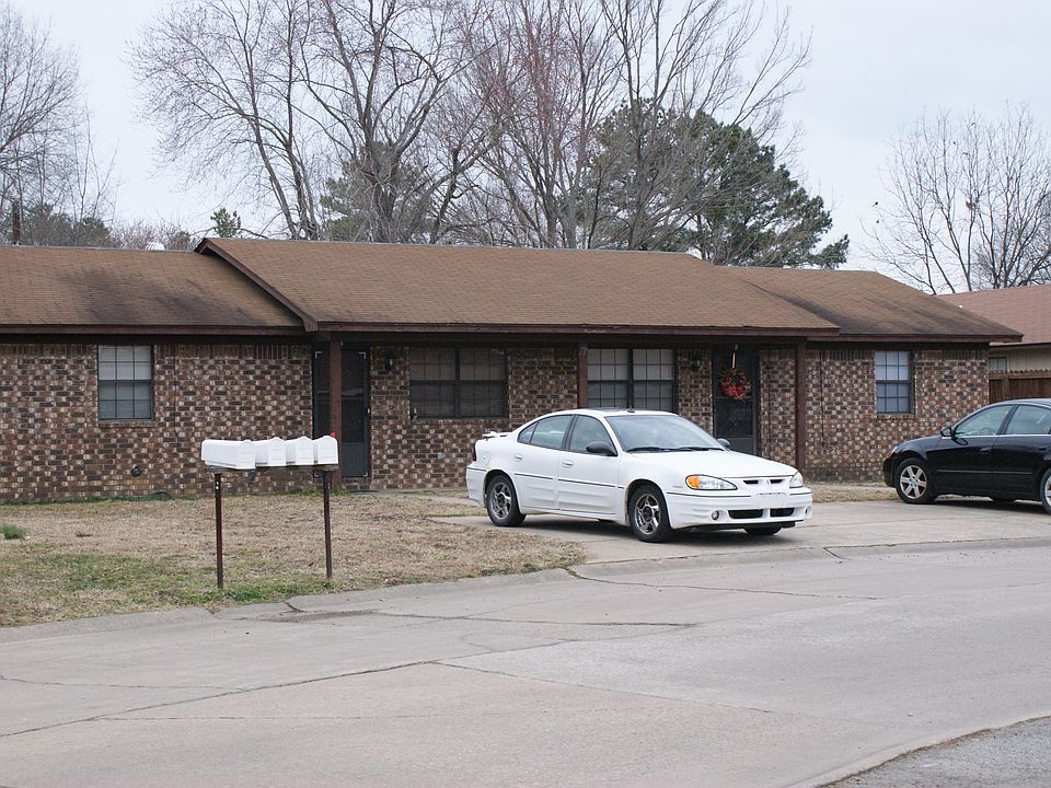 17 MacArthur, Conway AR