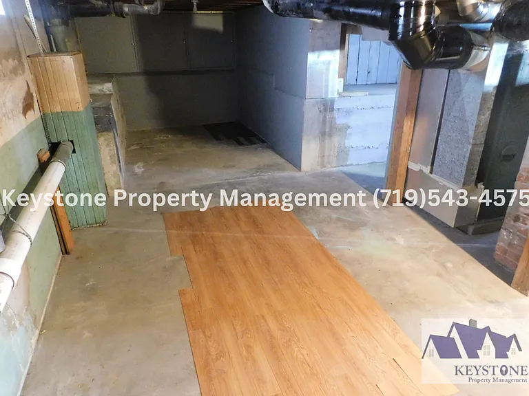 1233 Berkley Ave — Photo 16