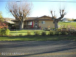 3311 Commonwealth Rd photo 1